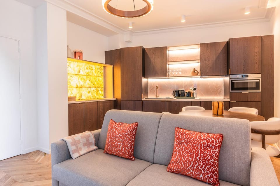 Kitchen or kitchenette, Living room, Seating area