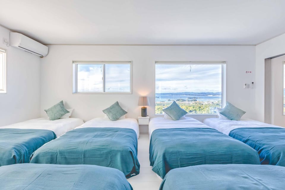 Bed, Bedroom, air conditioner