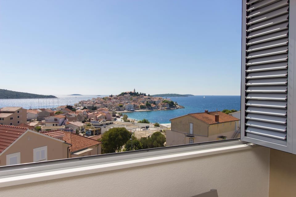 Nearby landmark, Day, Natural landscape, Balcony/Terrace, City view, Sea view