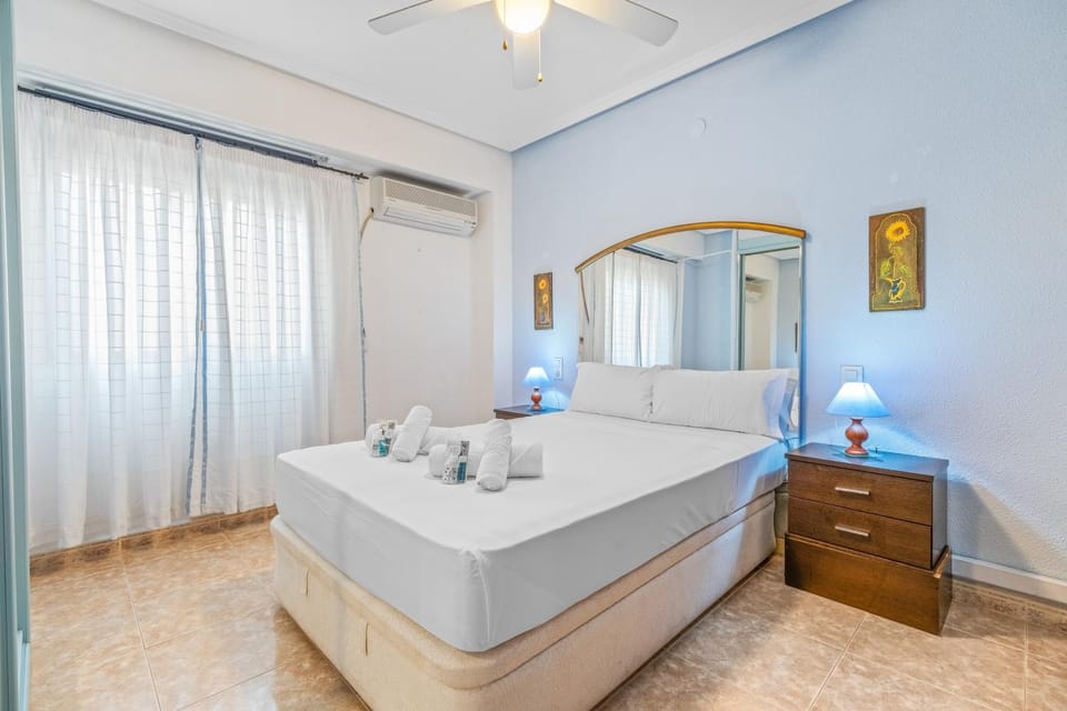 Living room, Bedroom