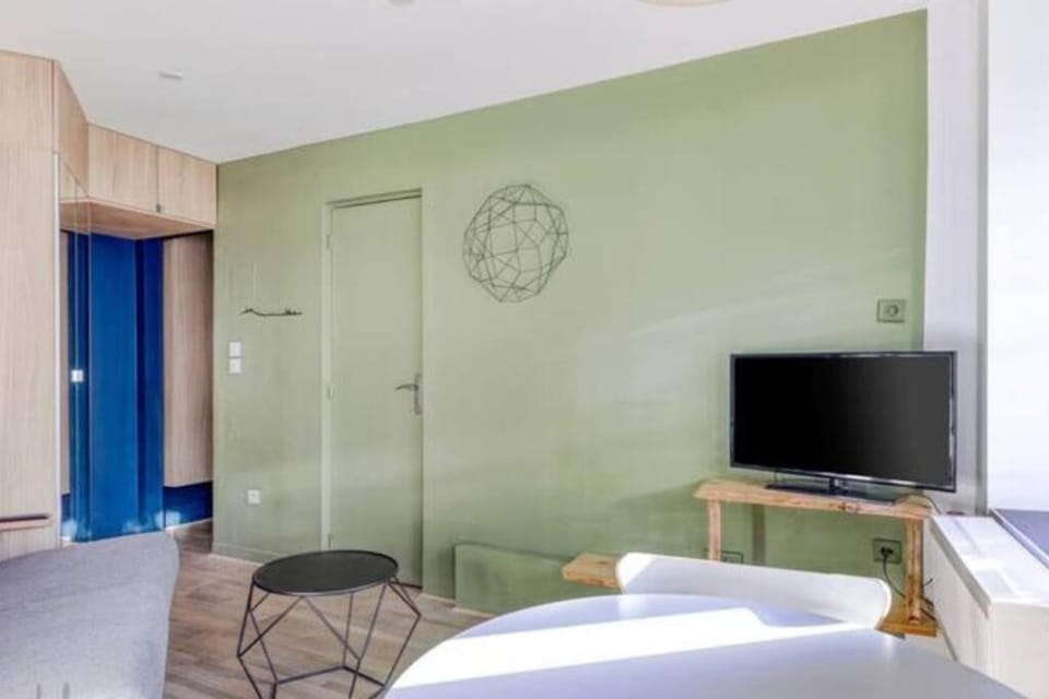 LET'S - Le Next Door - Part Dieu - Wifi Apartment in Lyon