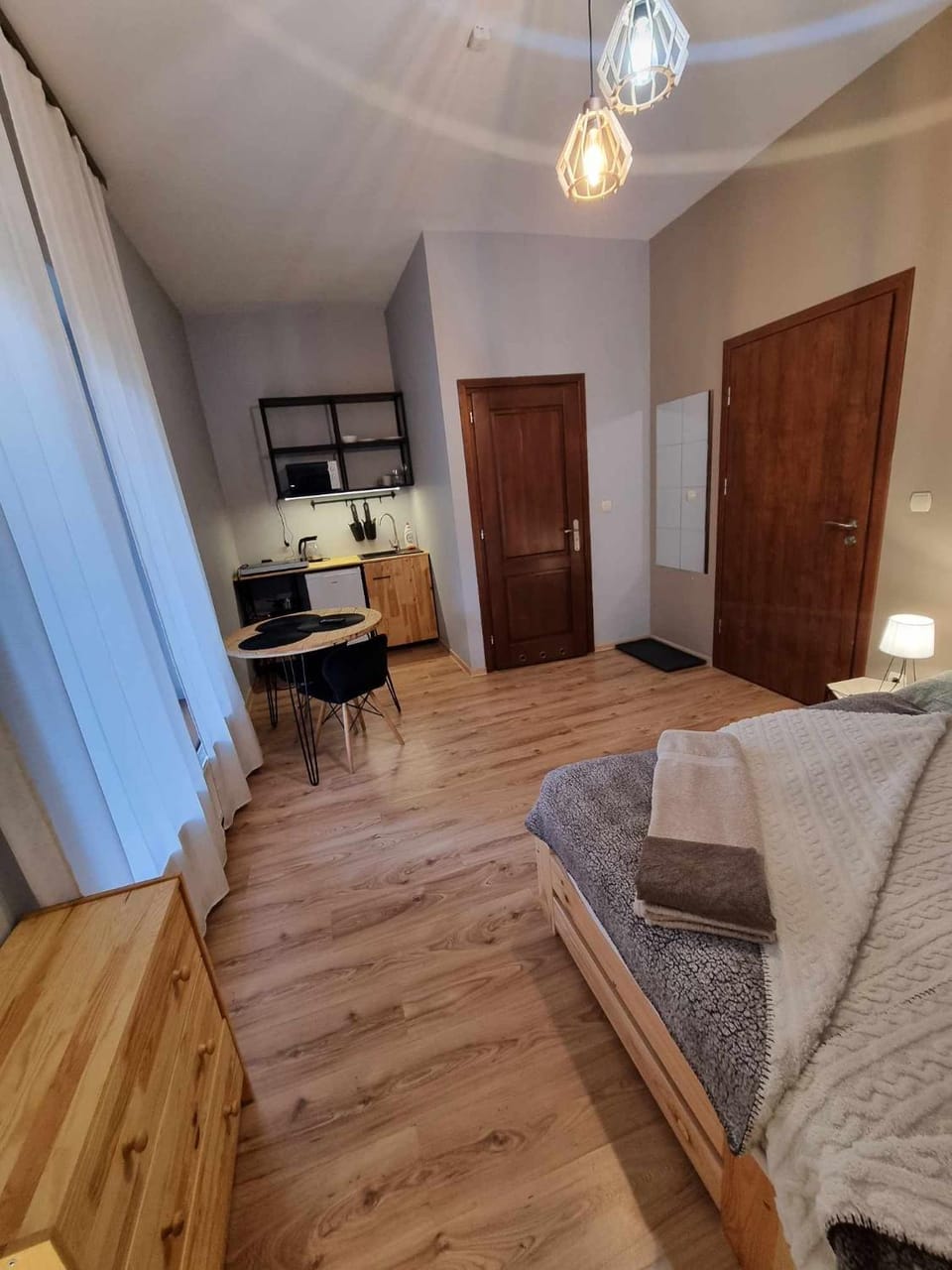 Bed, Kitchen or kitchenette, Photo of the whole room