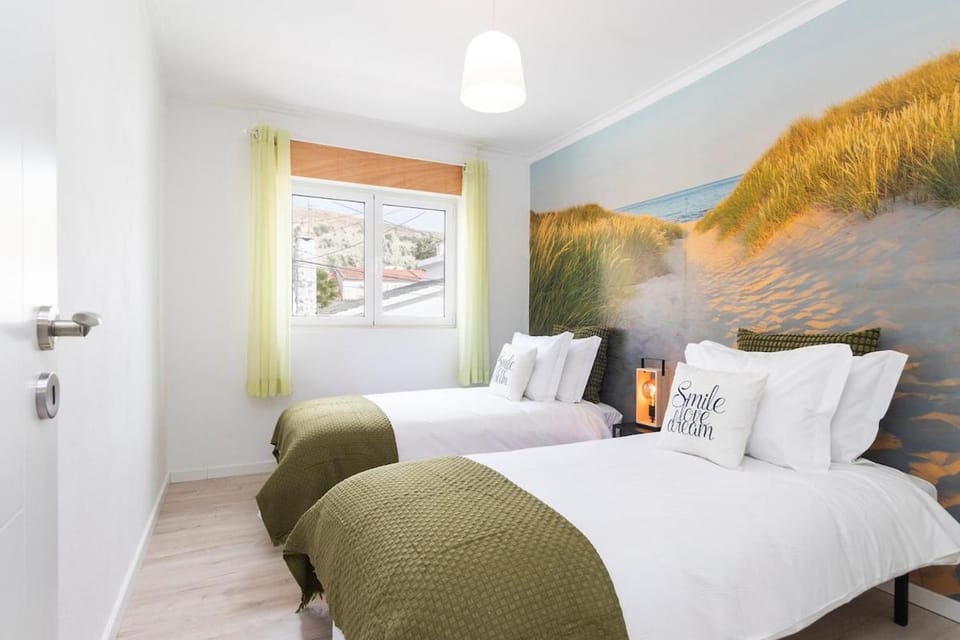Caparica Balance Apartment, 2 bedroom Apartment in Setubal District