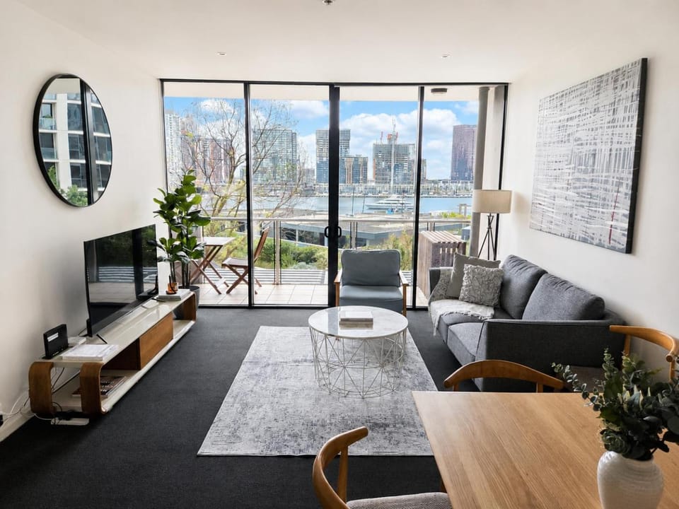 TV and multimedia, View (from property/room), Balcony/Terrace, Living room, Seating area, Dining area