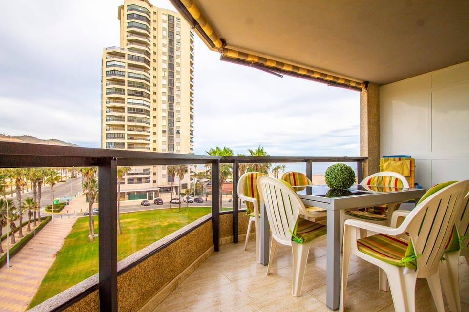ESPACIO 3 - Primera Línea de Playa Apartment in Ribera Baixa