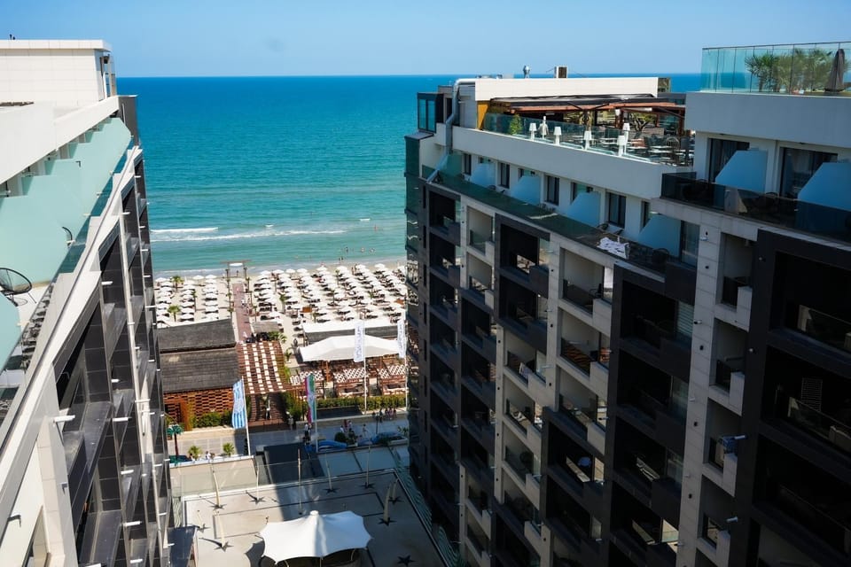 Azimuth Hotel By Building Stefan Resort I Nord Apartment hotel in Constanța County