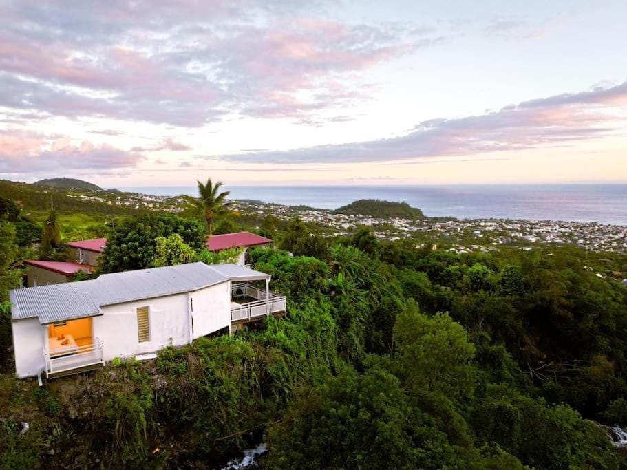 Property building, Natural landscape, Bird's eye view, Mountain view, Sea view