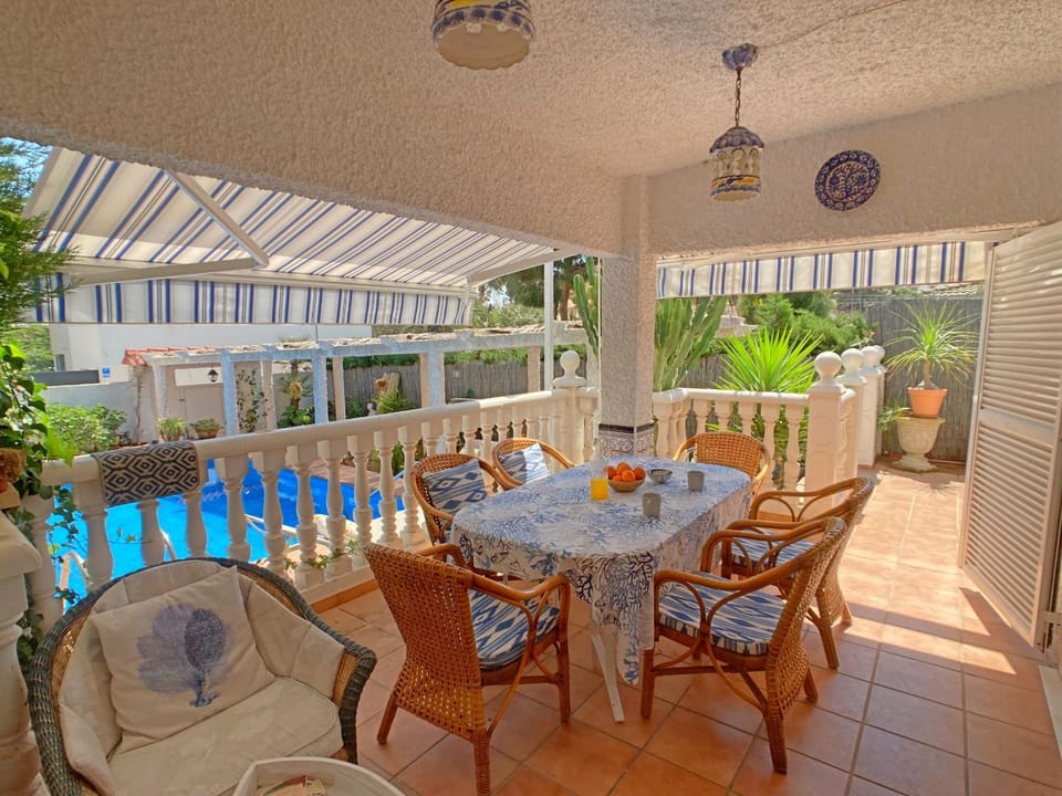 Patio, Garden, Garden view