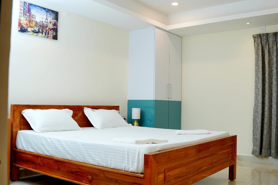 Bedroom, Internal: Not applicable to any particular room