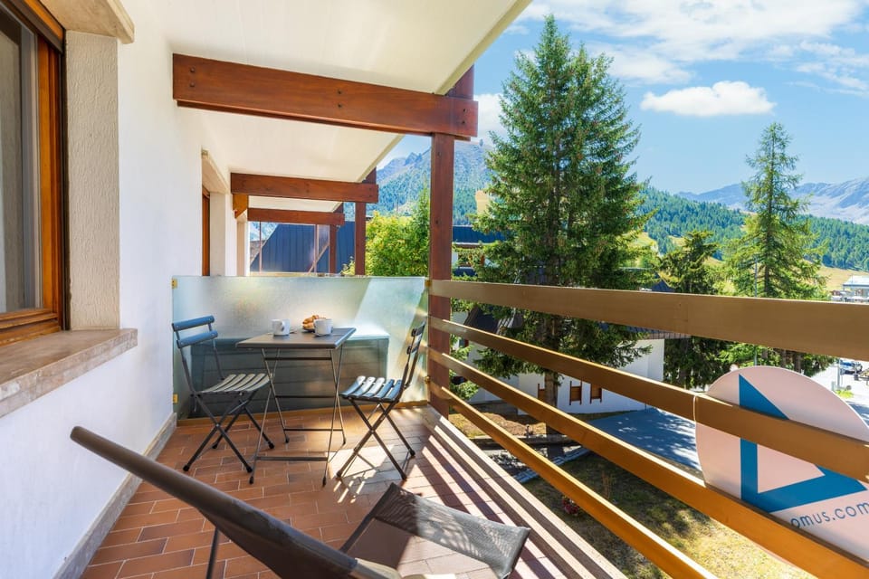 Hostdomus - Bianca Suite Apartment in Sestriere