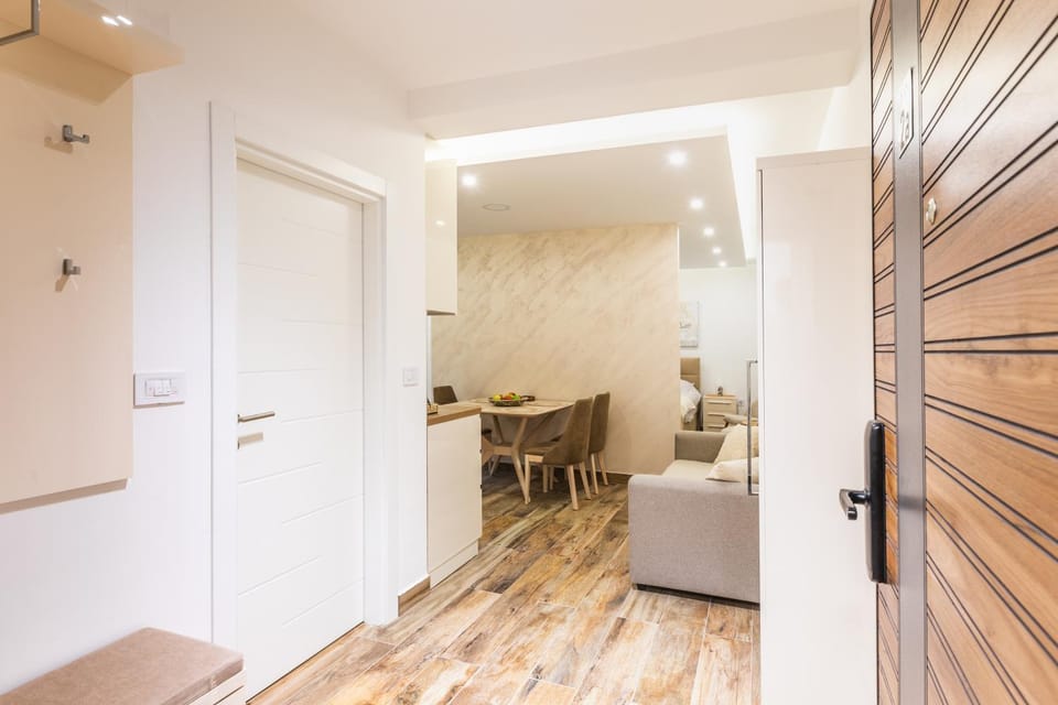 Living room, Seating area, Dining area, wardrobe