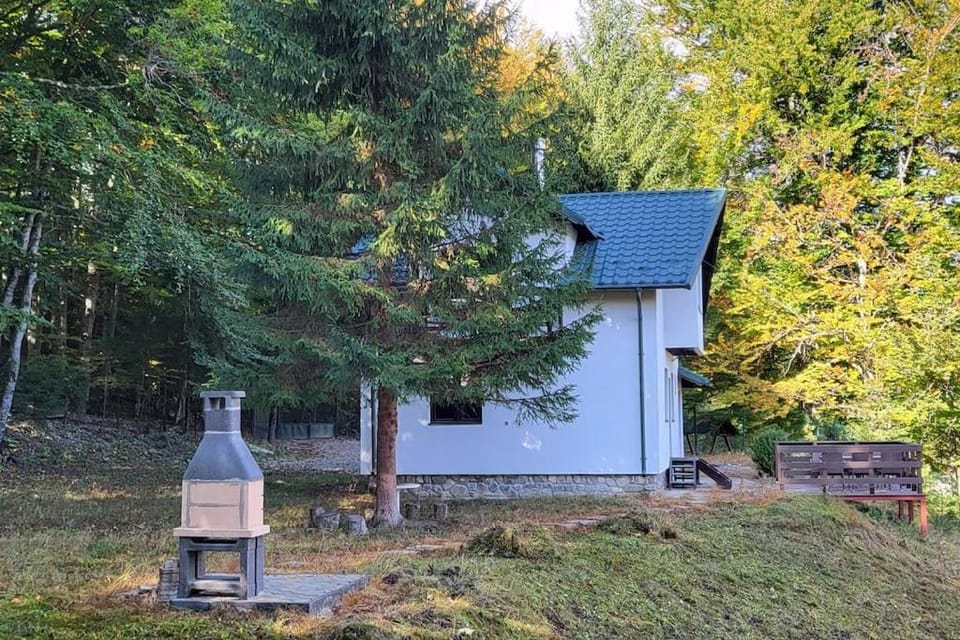 Property building, BBQ facilities