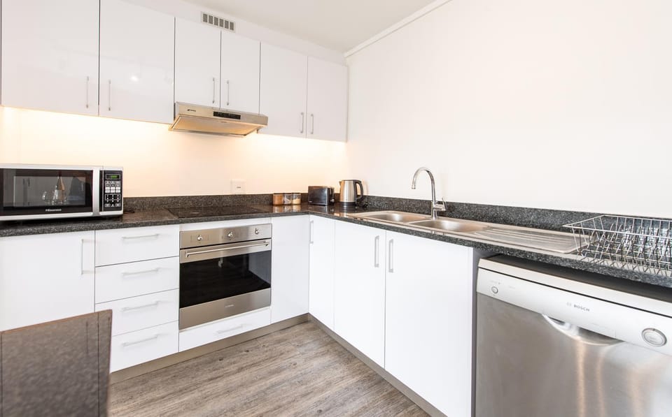 Kitchen or kitchenette, minibar, pet friendly, stove, toaster