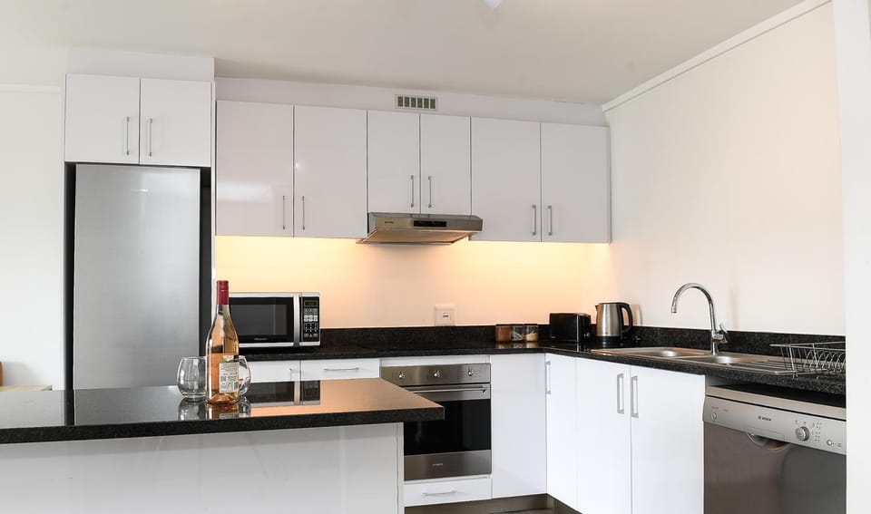 Kitchen or kitchenette, dishwasher, minibar, pet friendly, stove, toaster