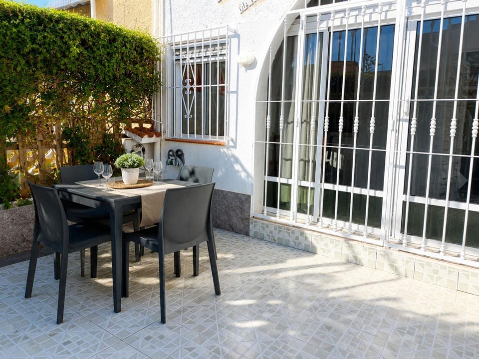 Charming House with Nature House in Vega Baja del Segura