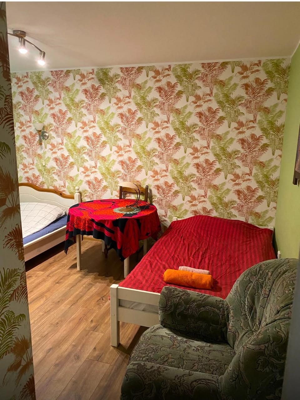 Jalaka, Nice 2-bedroom apartment - 2 big bed - 2 single bed - free parking - wifi free Apartment in Estonia