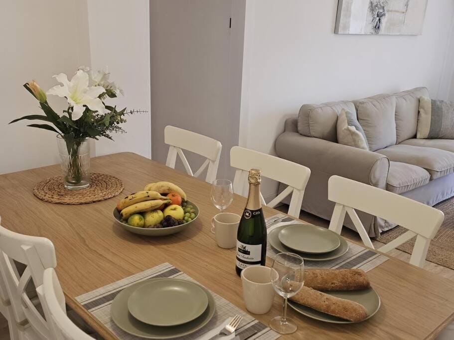 Spacious Front Line Beach 3 Bedroom apartment with amazing sea views a few steps from the beach BY NAMASTE ELITE Apartment in Benalmadena