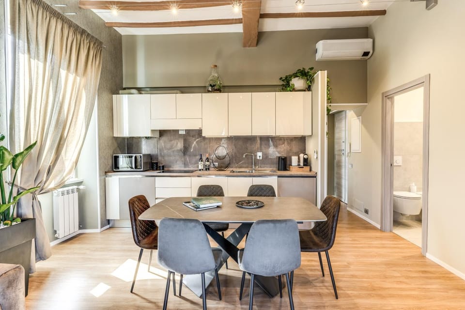 Living room, Dining area
