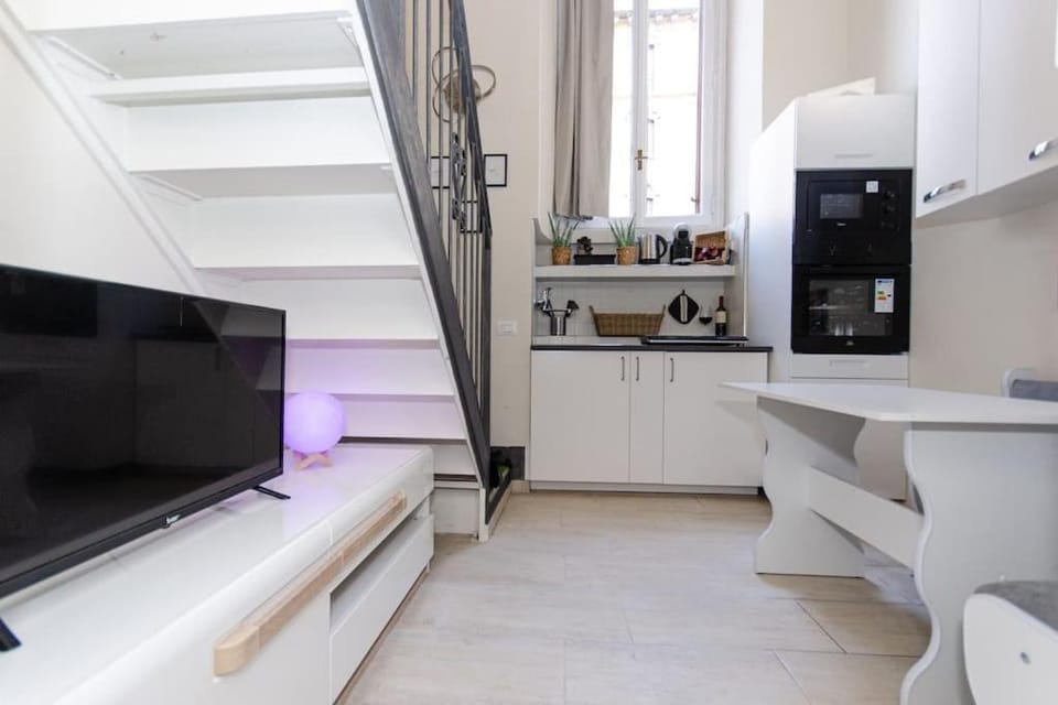 Appartamento Cadorna Apartment in Milan