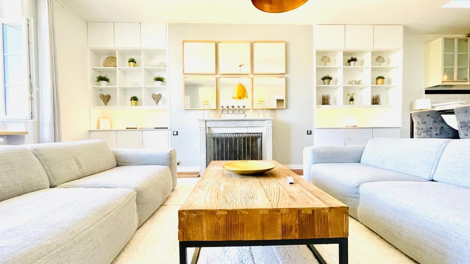 Reims CATHEDRALE JACUZZI LUXURIOUS PROPERTY Apartment in Reims