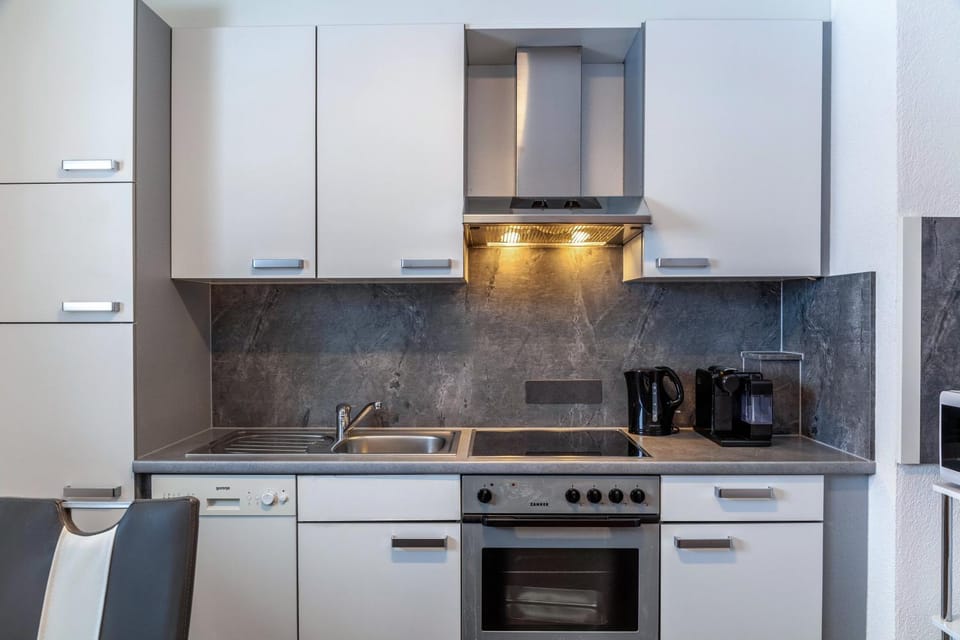 Kitchen or kitchenette, Living room