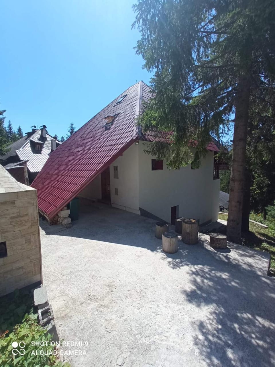 Property building, Day
