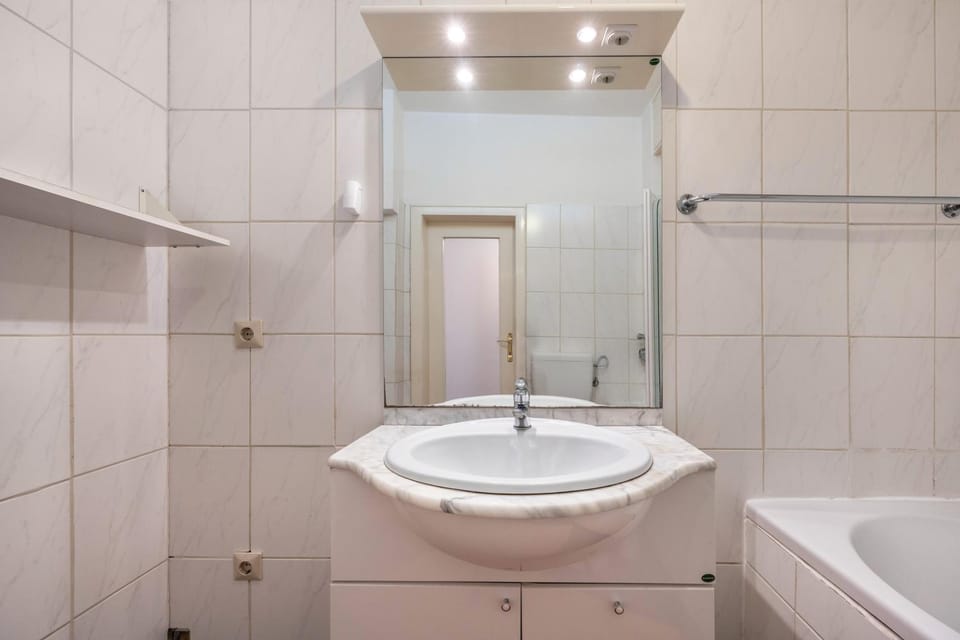 Bathroom, Living room