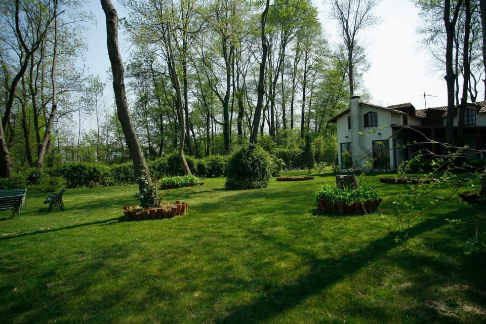 Property building, Garden
