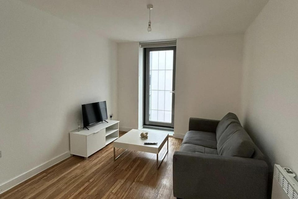 1 Bed Apartment Sleeps 2 - WiFi & Tv Apartment in Salford