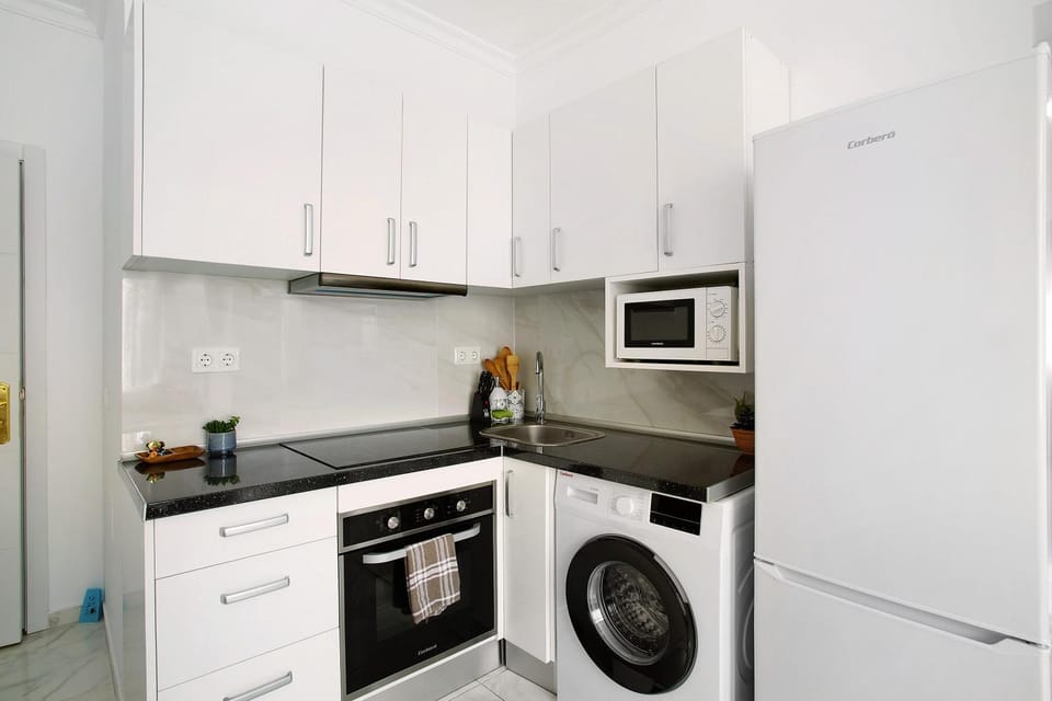 Kitchen or kitchenette, Living room