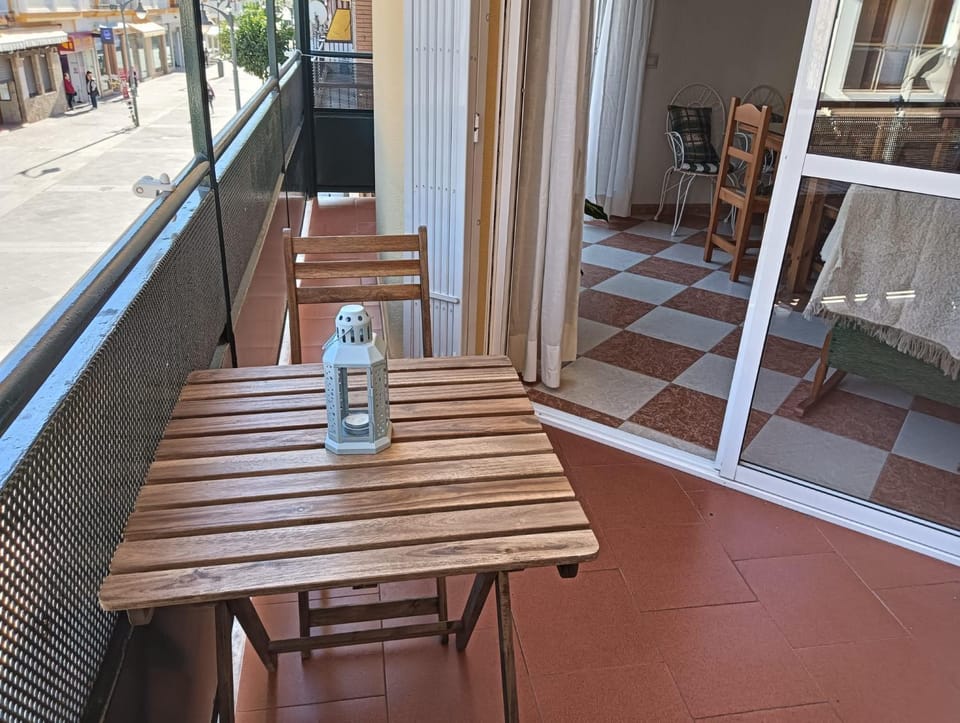 Off site, Balcony/Terrace