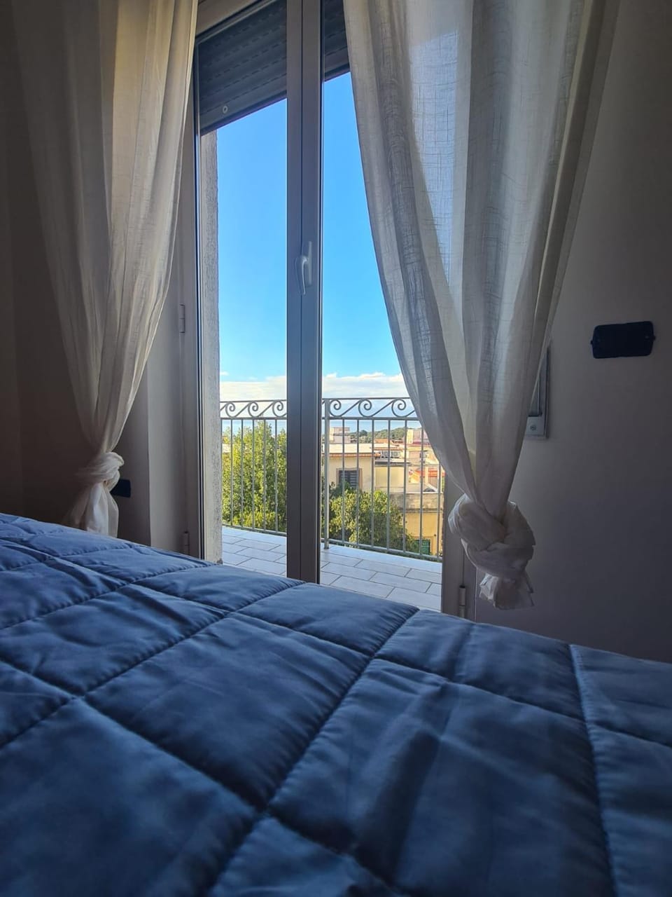 View (from property/room), Balcony/Terrace, Photo of the whole room