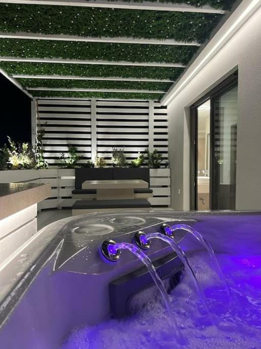 Mykonos with Acropolis view Apartment in Athens