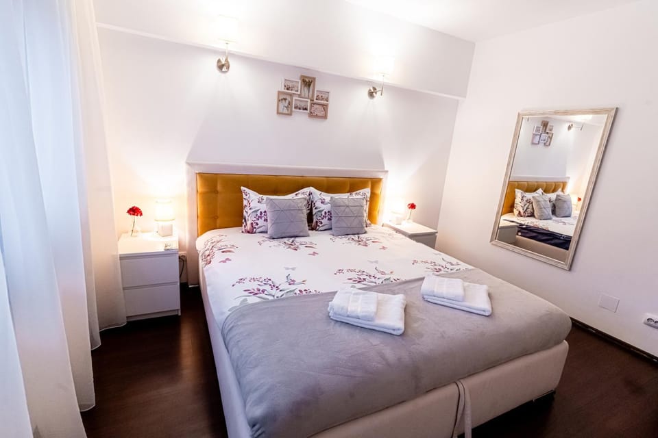 Downtown Heaven┃Ultracentral Apartment in Bucharest