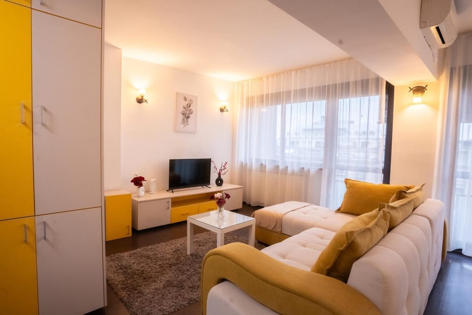 Downtown Heaven┃Ultracentral Apartment in Bucharest
