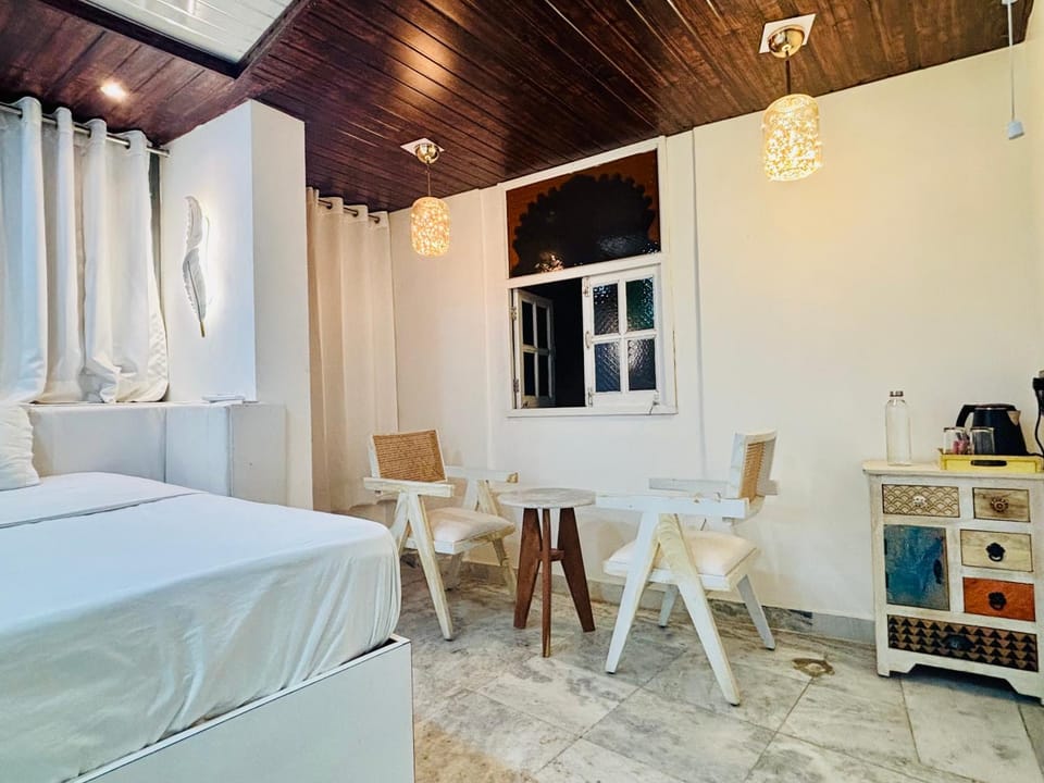 Seating area, Bedroom