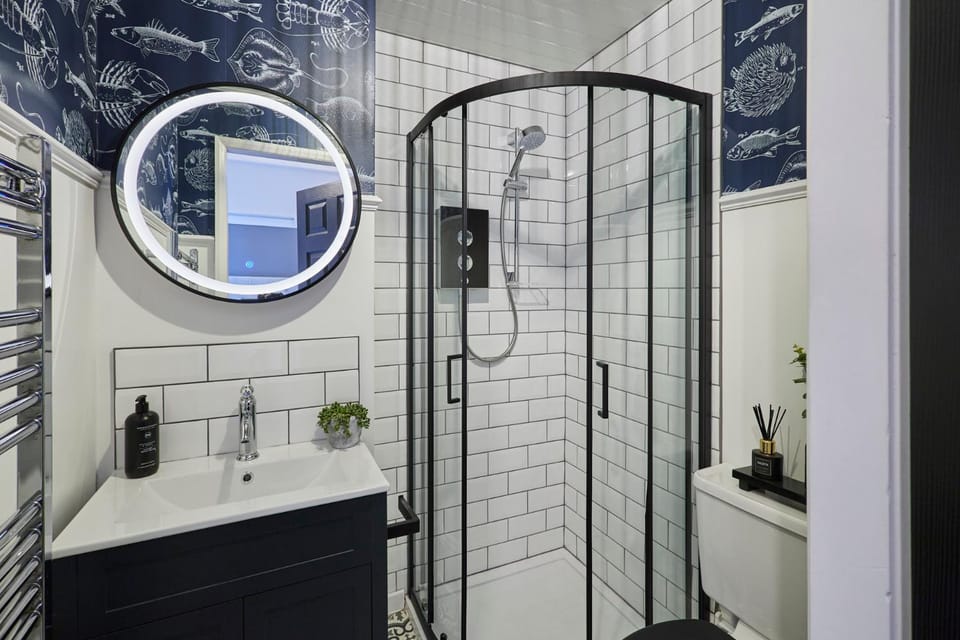 Shower, Bathroom