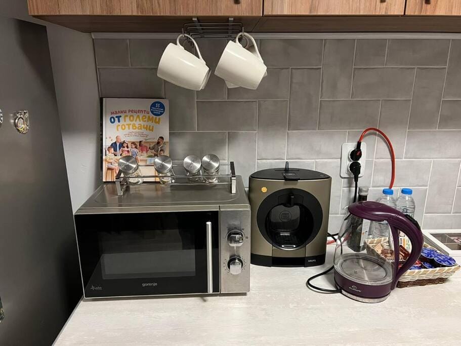 Coffee/tea facilities, minibar, toaster