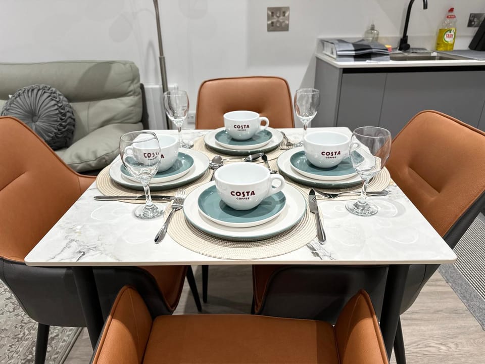 Aqua Dream Luxury Apartment-Coyles Place at Portland 88 Apartment in Belfast