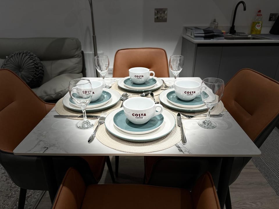 Aqua Dream Luxury Apartment-Coyles Place at Portland 88 Apartment in Belfast