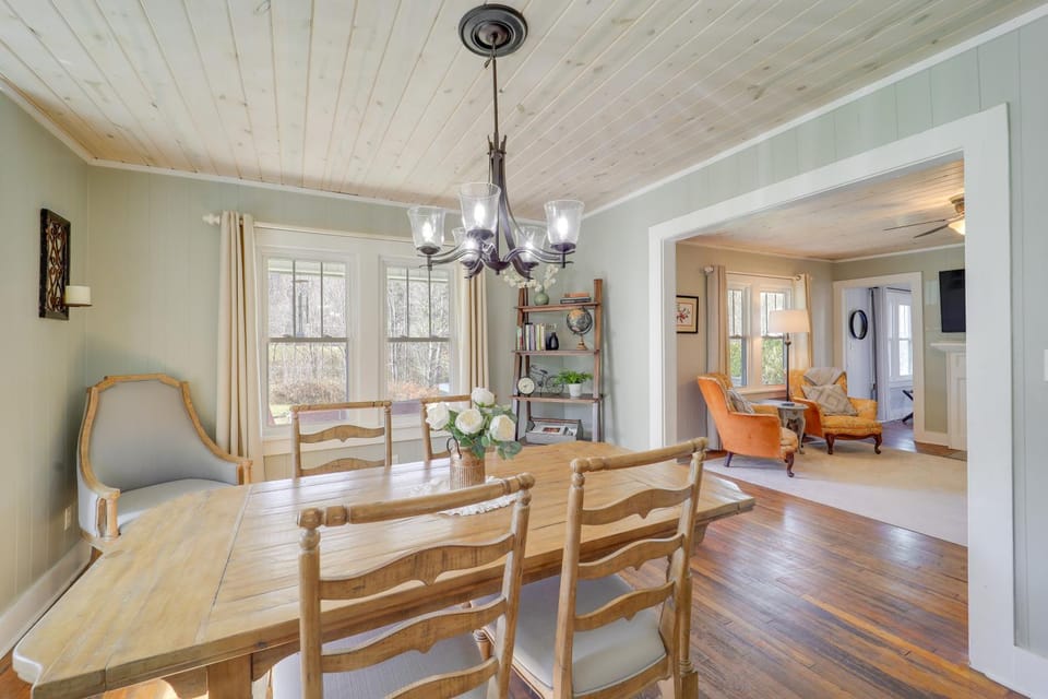Idyllic Home on 26-Acre Farm in Blue Ridge Mtn House in Tennessee