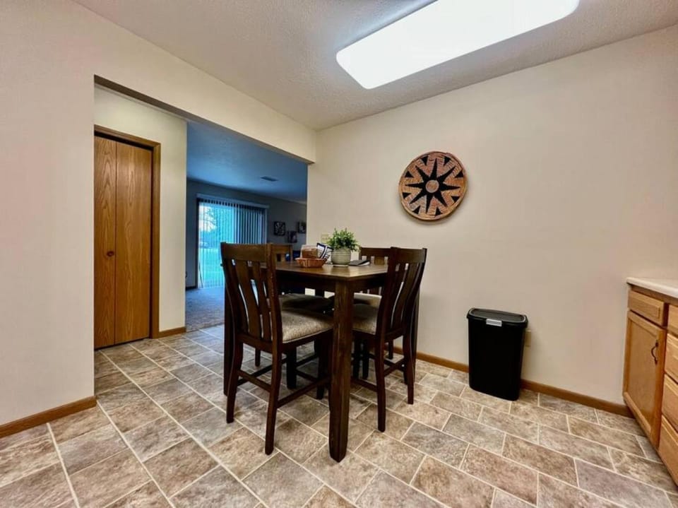 Cozy 2 Bedroom Paired Home in Middletown, OH House in Ohio