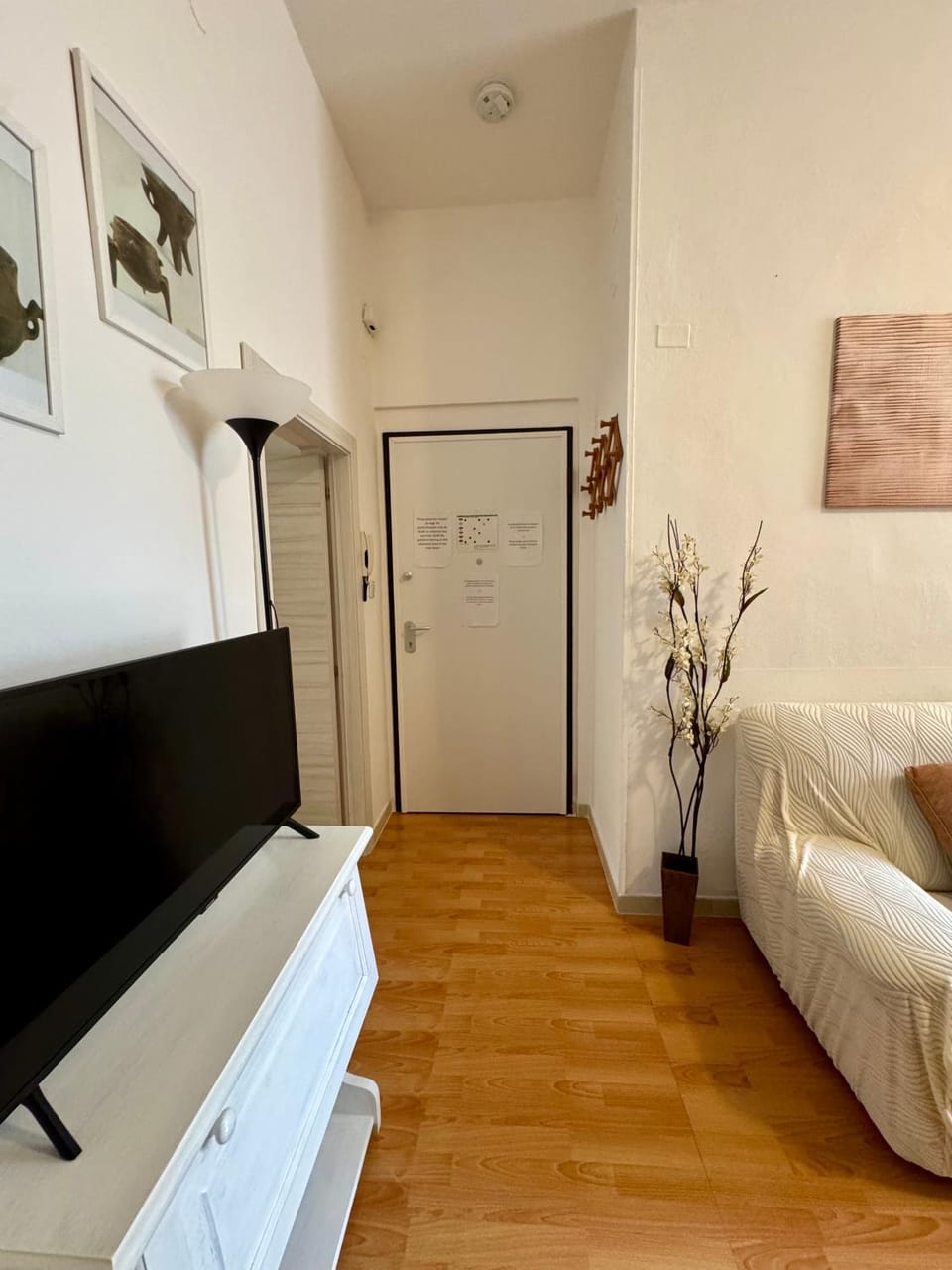 Flowered House with garden Apartment in Alghero