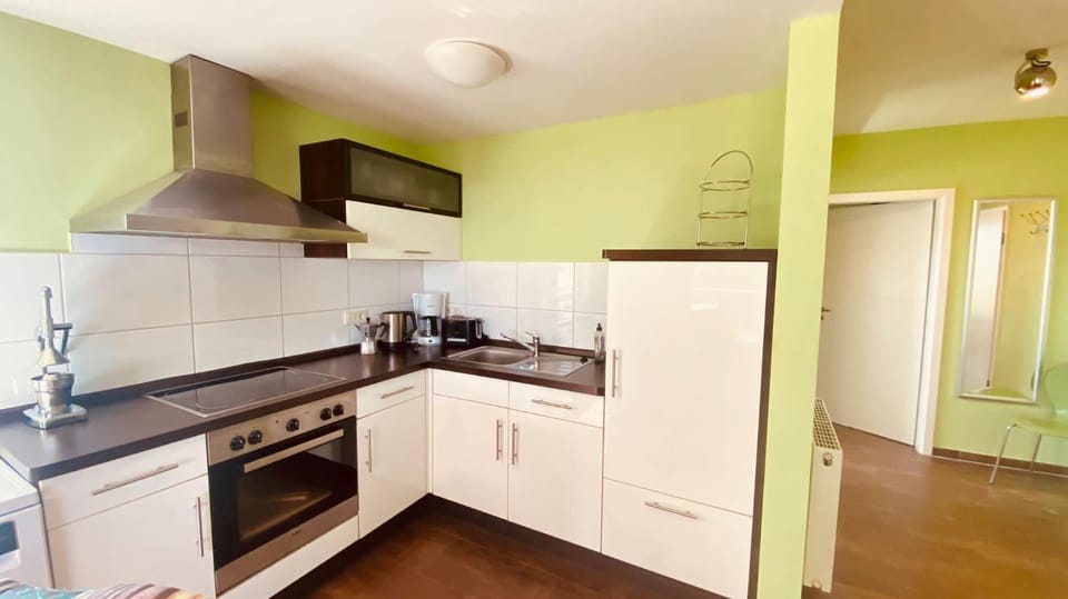 Kitchen or kitchenette, dishwasher, oven, pet friendly, stove, toaster