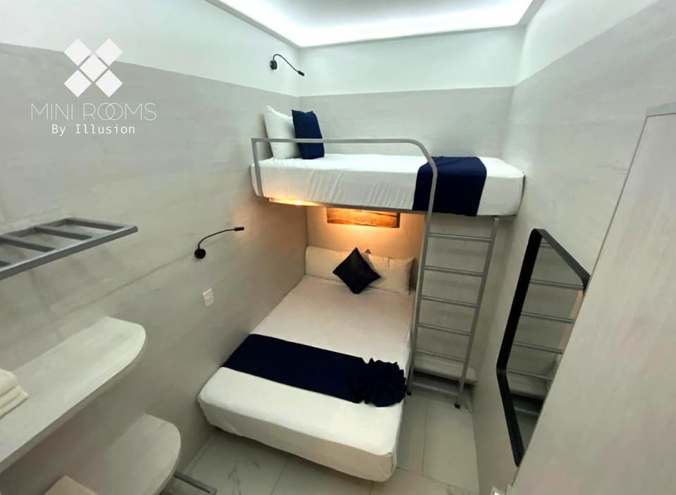 Bed, Photo of the whole room, Bedroom, bunk bed