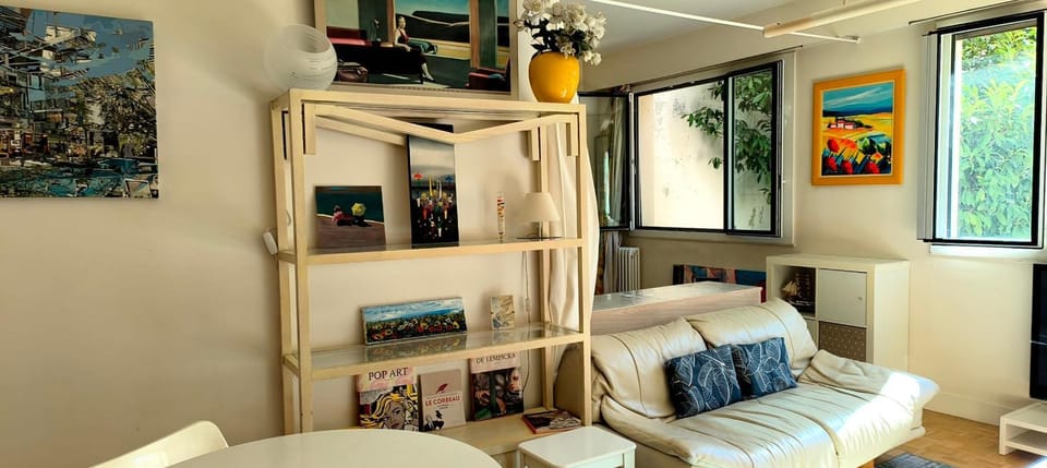 60 m with parking near the Parc des Expositions Apartment in Paris