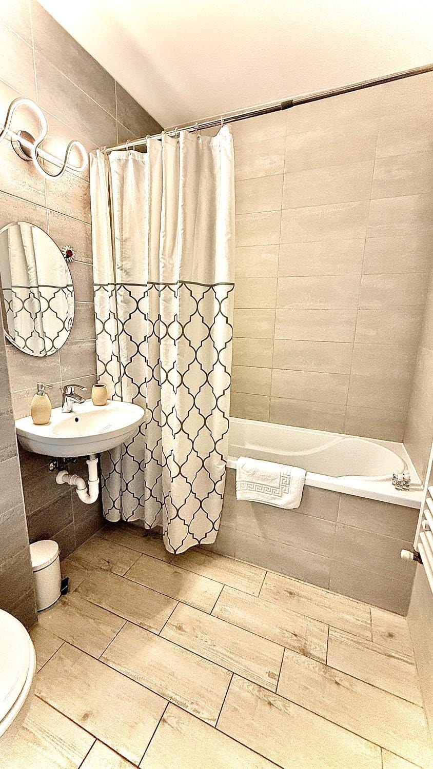 Happy Home Avantgarden Apartment in Brasov