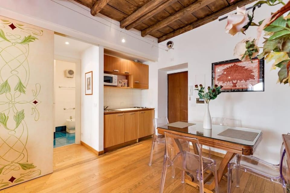 Barberini 360 Apartment in Rome