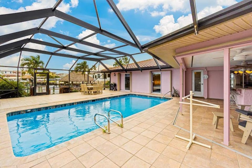 Bikini Bottom House in Cape Coral