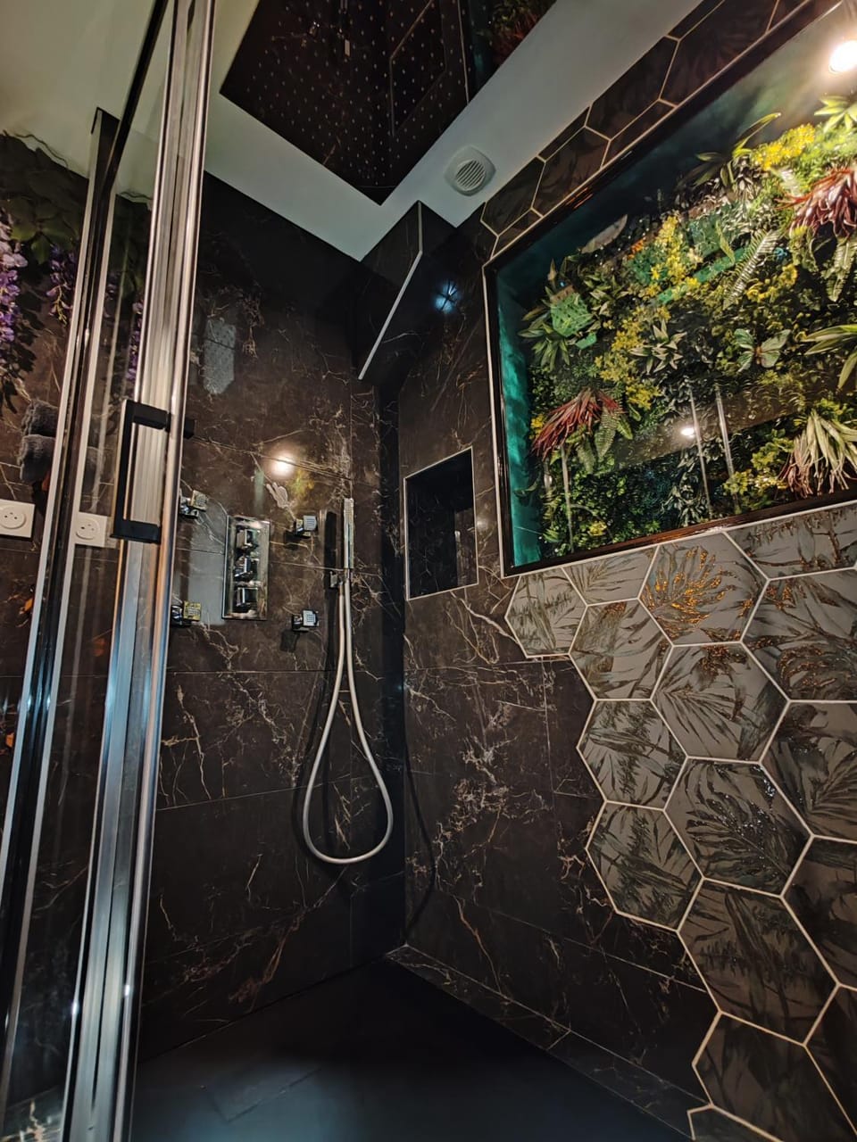 Le Quai Amiénois - Romance Tropicale - SPA Romantique Apartment in Amiens
